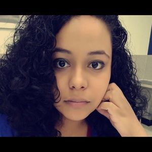 Meet your Posher, Cara